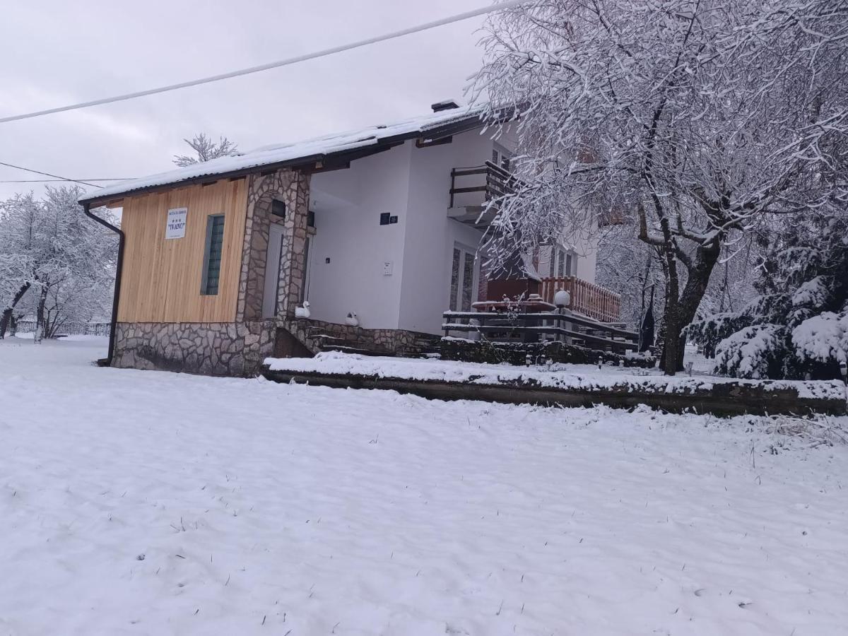 Holiday Home Ivano コレニツァ エクステリア 写真